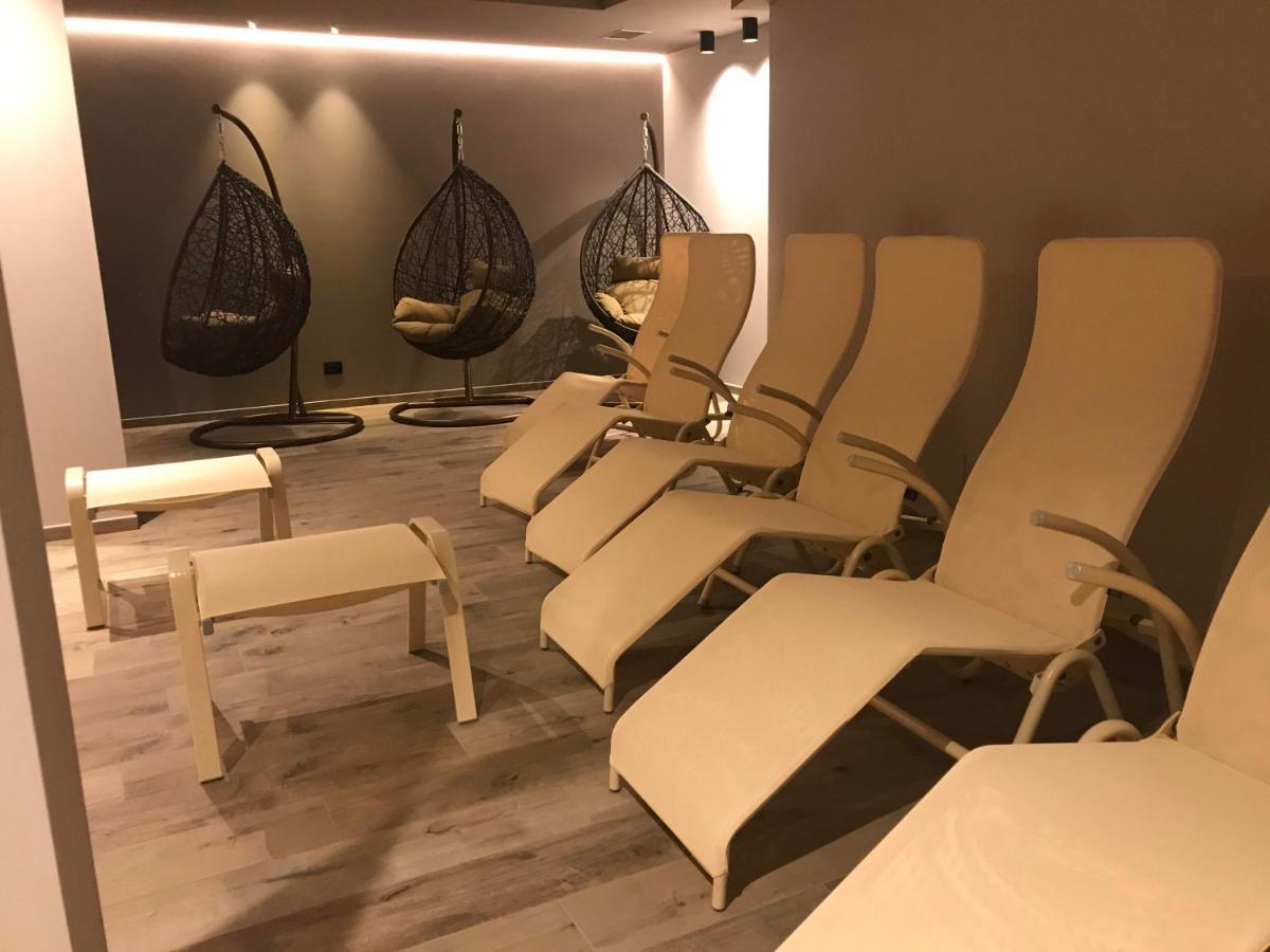 מדונה די קמפיליו Alpen Hotel Vidi מראה חיצוני תמונה