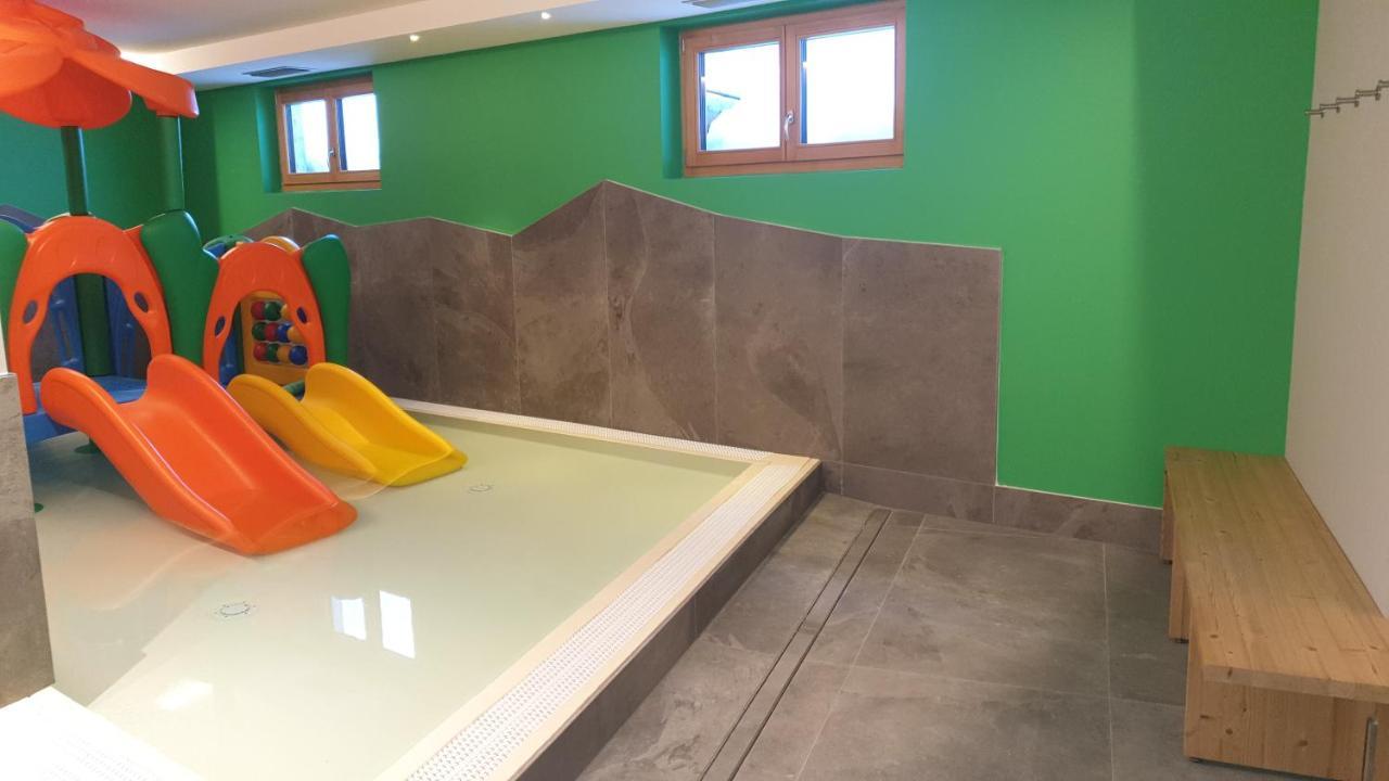 מדונה די קמפיליו Alpen Hotel Vidi מראה חיצוני תמונה